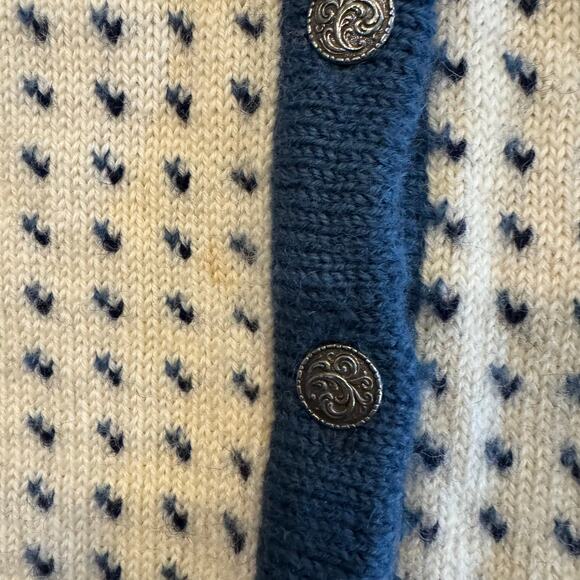 Dale of Norway Fair Isle Blue and Ivory Button-up 100% New Wool Cardigan Size 44 - Picture 5 of 6